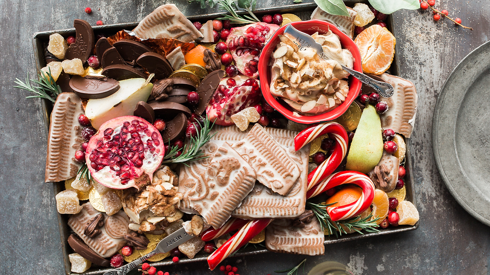 How To Avoid Holiday Snacking - Kick Your Cravings